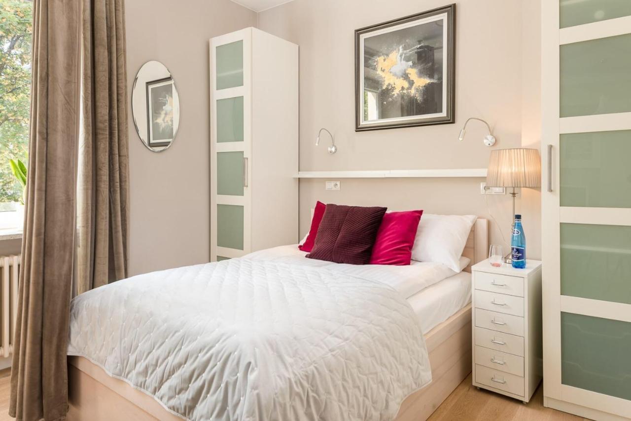 Rent Like Home - Nowy Swiat 47A Varsóvia Exterior foto