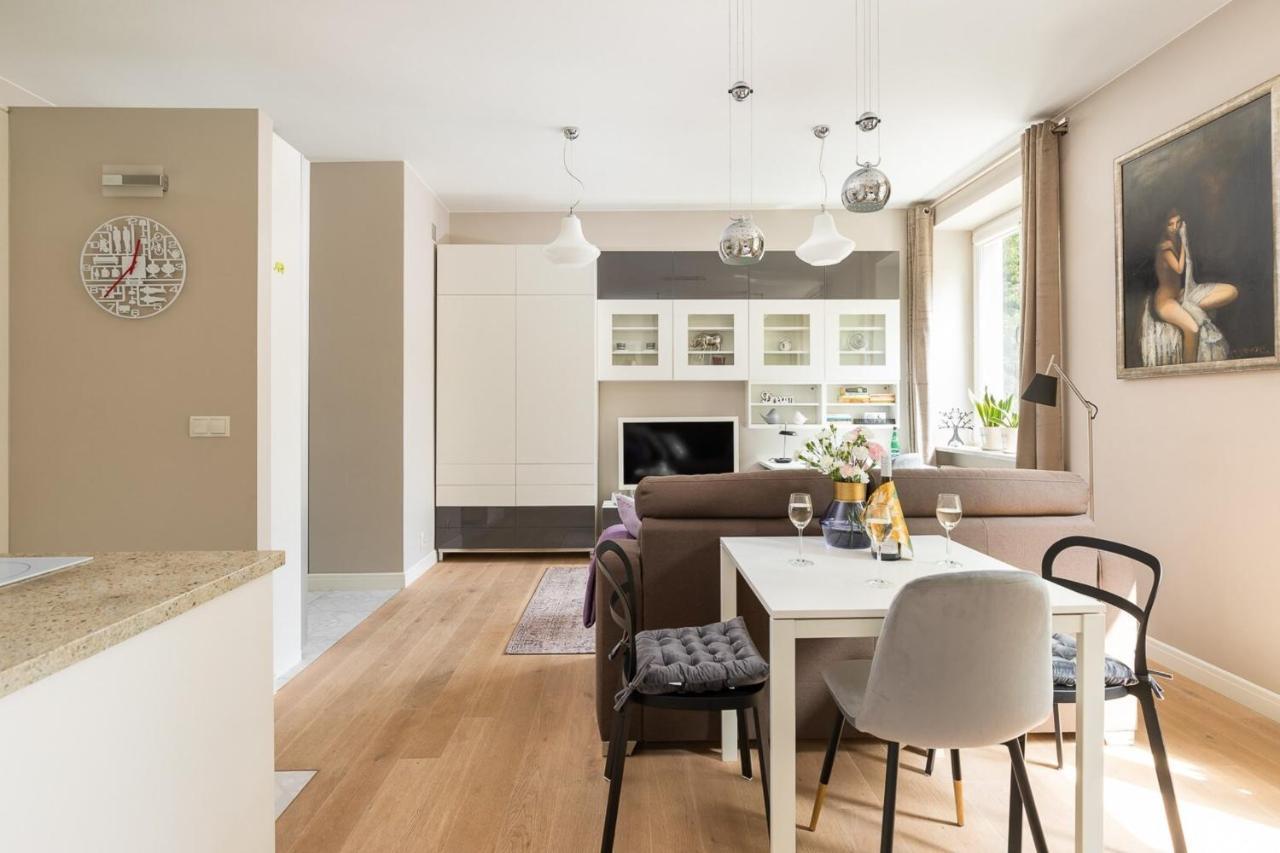 Rent Like Home - Nowy Swiat 47A Varsóvia Exterior foto