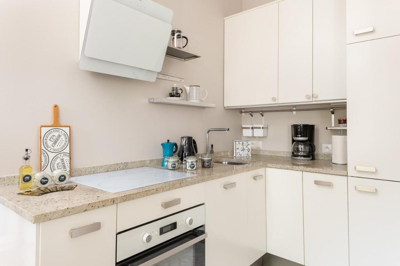 Rent Like Home - Nowy Swiat 47A Varsóvia Exterior foto