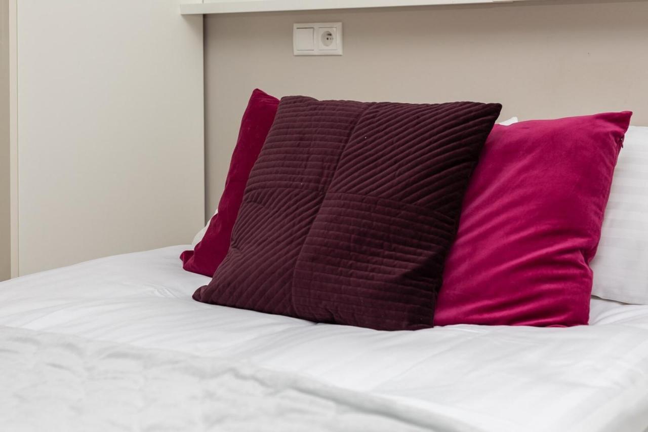 Rent Like Home - Nowy Swiat 47A Varsóvia Exterior foto